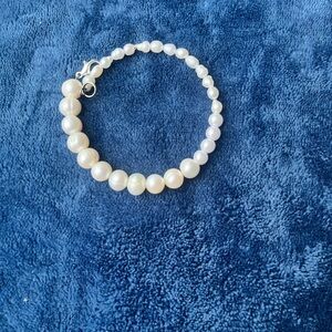 Elegant White Pearl Bracelet